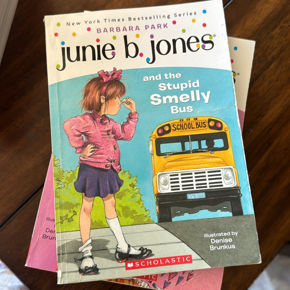 Junie B Jones 1-28 book set- in a Bus